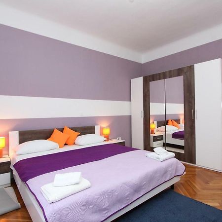 Apartments Santin ロヴィニ エクステリア 写真