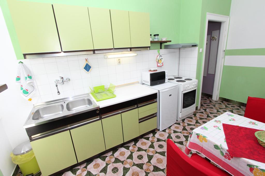 Apartments Santin ロヴィニ エクステリア 写真